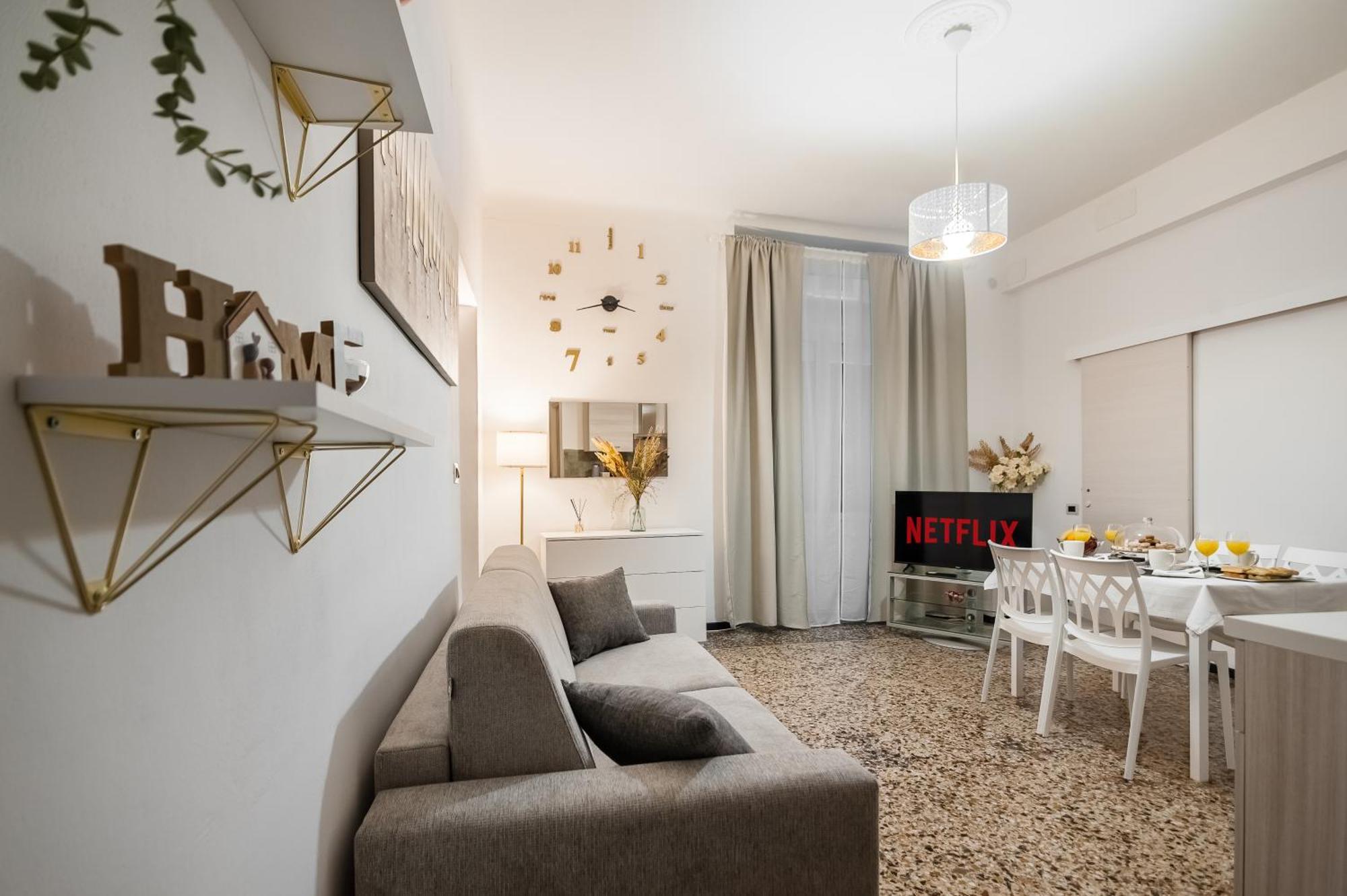 Fieno - Historic Center And Aquarium Apartment